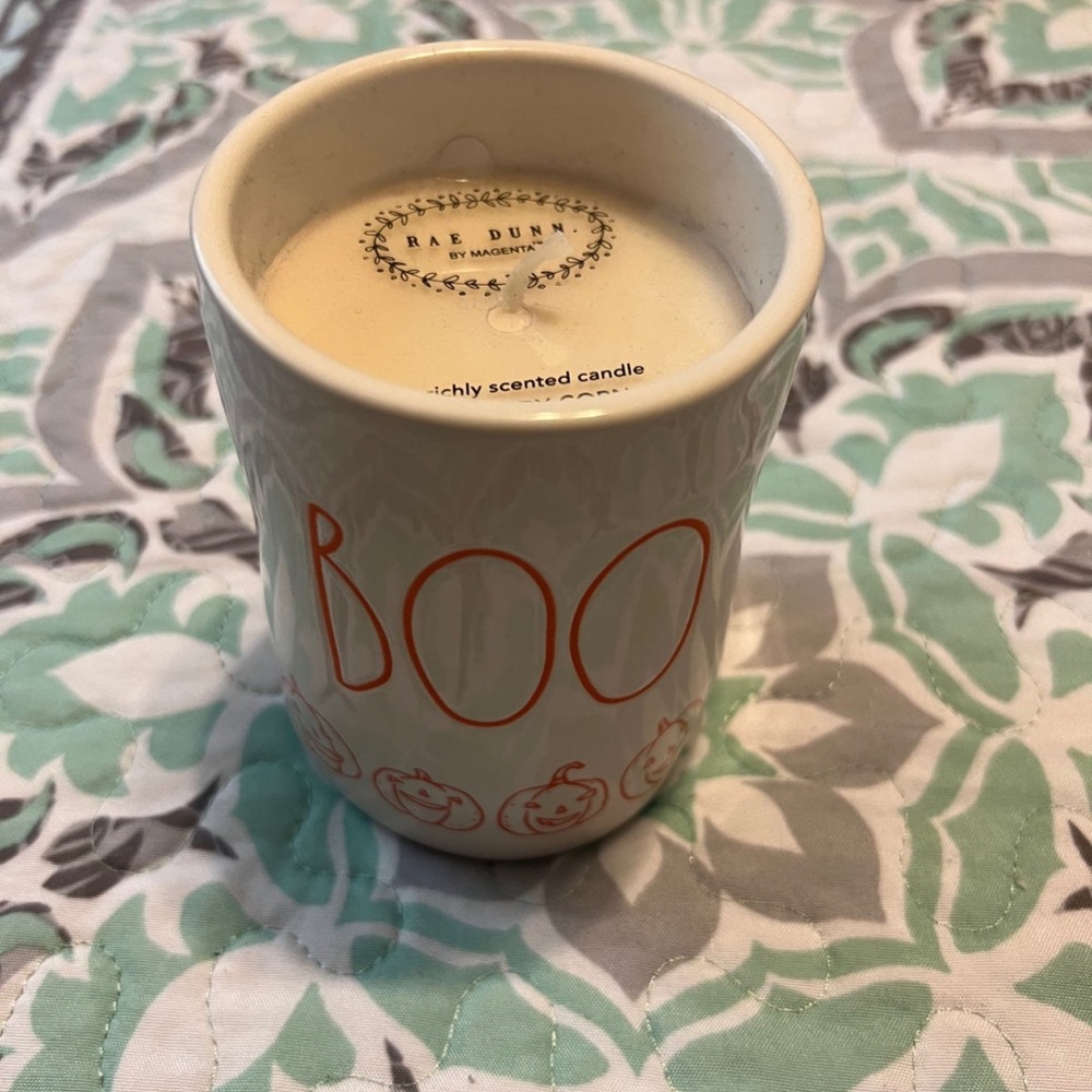 BOO Rae Dunn- candy corn scent candle